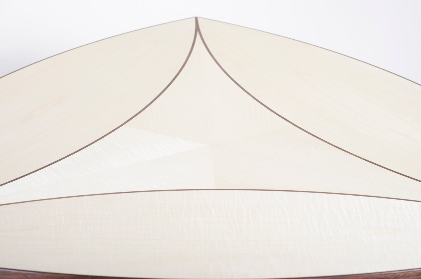 Ellipse Table