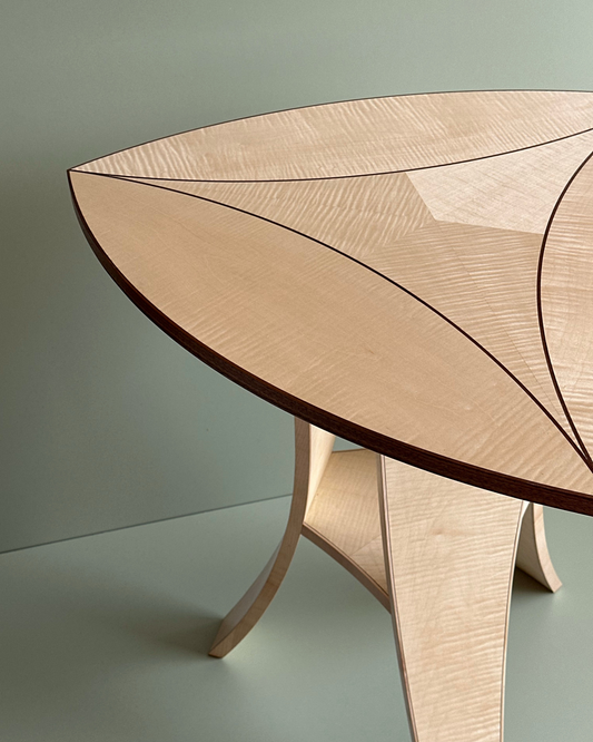 Ellipse Table