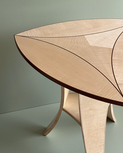 Ellipse Table