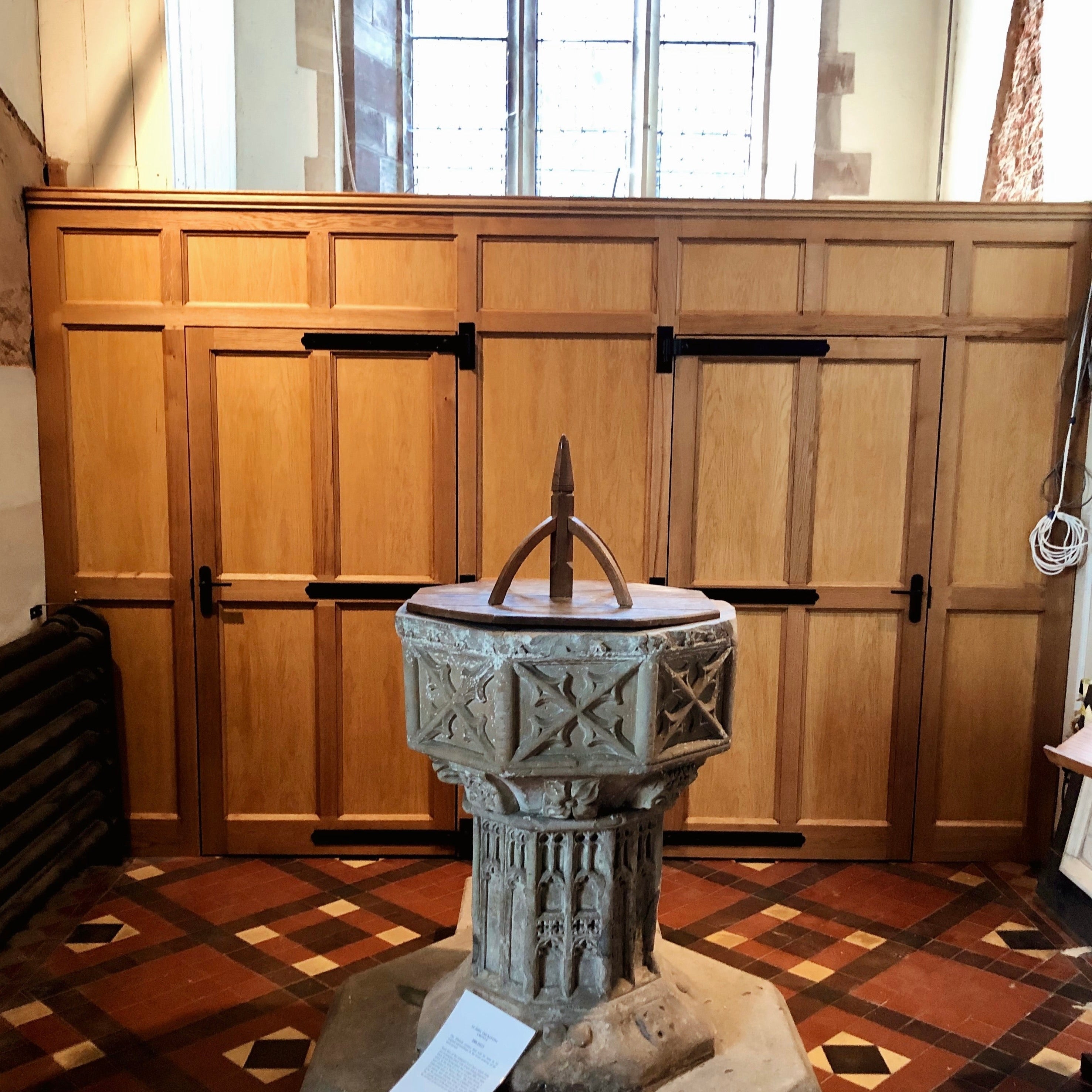 noah-morris-bespoke-oak-wooden-panelling-church-bespoke-worcestershire