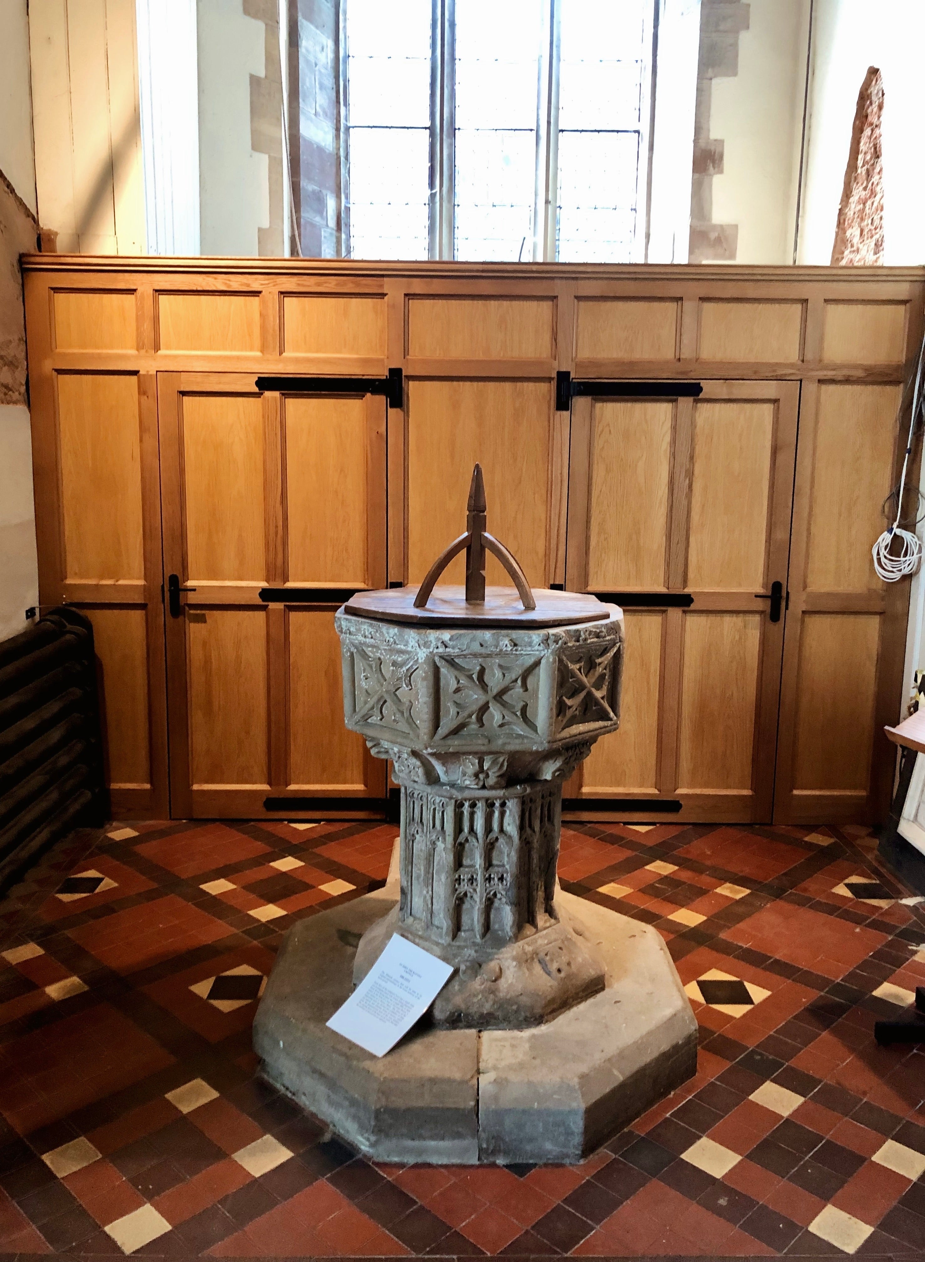 noah-morris-bespoke-oak-wooden-panelling-church-bespoke-worcestershire